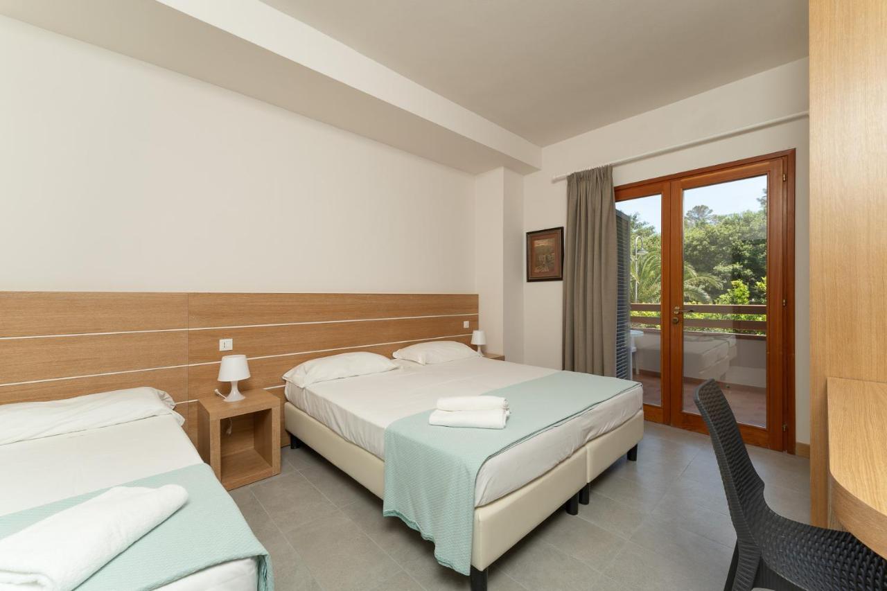 Hotel Delfino Procchio  Kültér fotó